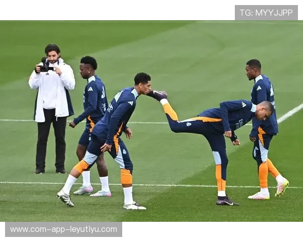 姆巴佩奶奶采访时爆料：他小时候脾气超大