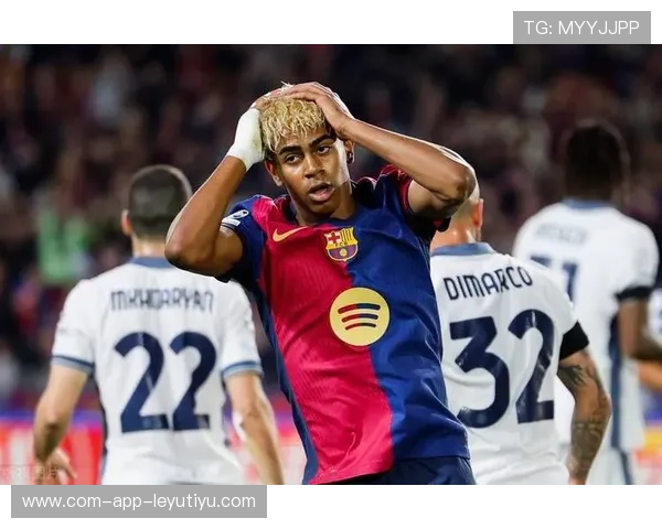 亚马尔假动作晃开防守 亚马尔假动作晃开防守